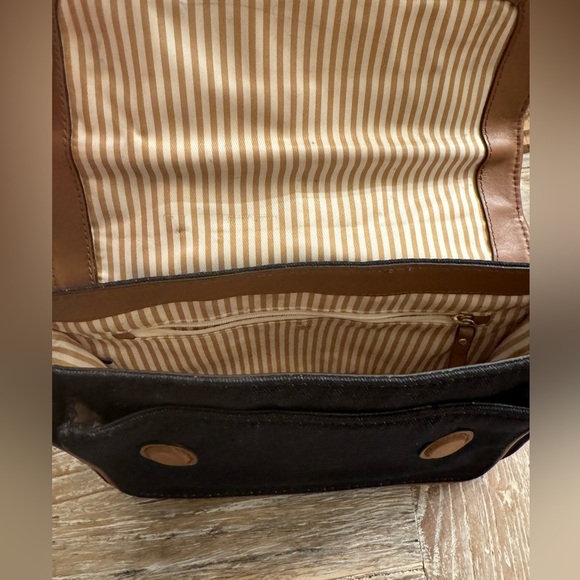 Kate Spade genuine crossbody and coin pouch BUNDLE - Picture 11 of 11